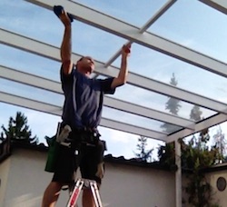 Reinigung ein Glassdach https://fensterputzerlauf.de/wintergartenreinigung Altdorf Wendelstein Feucht