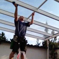 Reinigung ein Glassdach https://fensterputzerlauf.de/wintergartenreinigung Altdorf Wendelstein Feucht